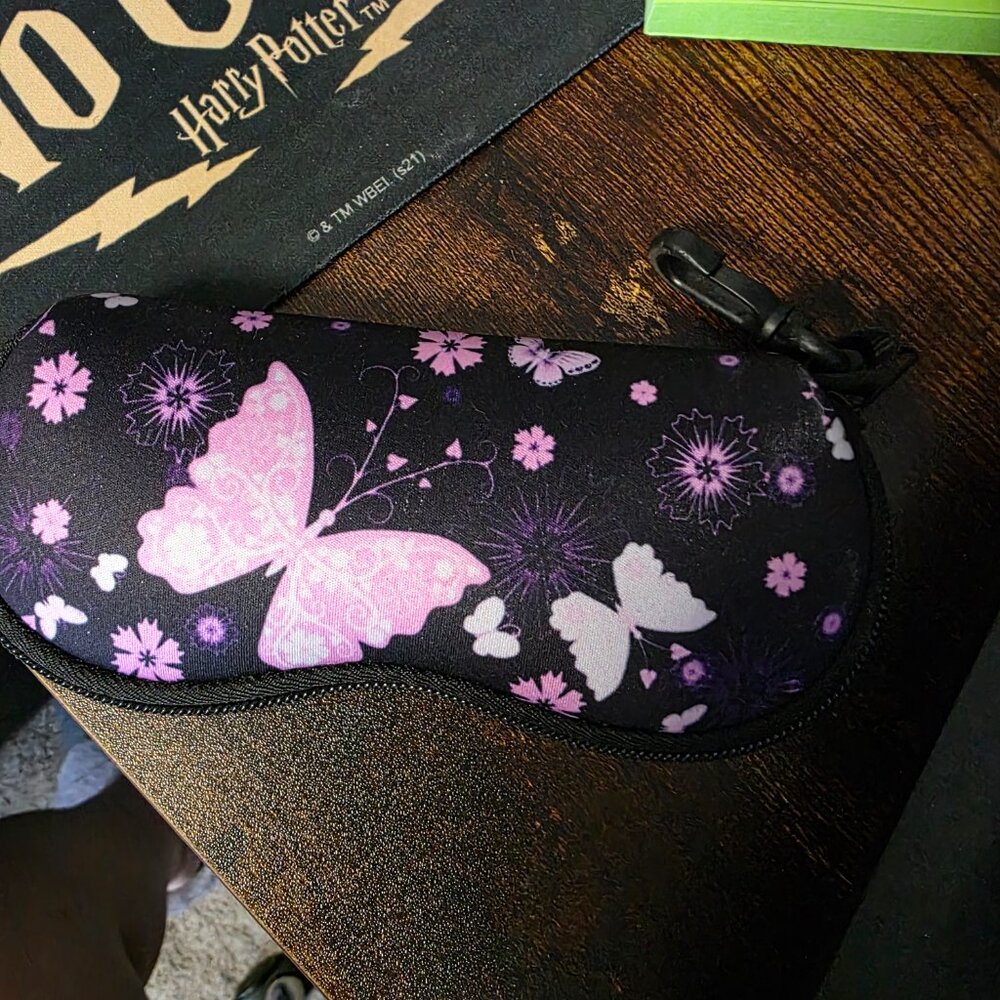New without Tags Purple, Pink and Black Soft with clip glasses case